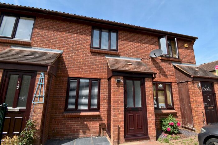 2 Bedroom Terraced House To Rent In Duncan Close, Welwyn Garden City, AL7