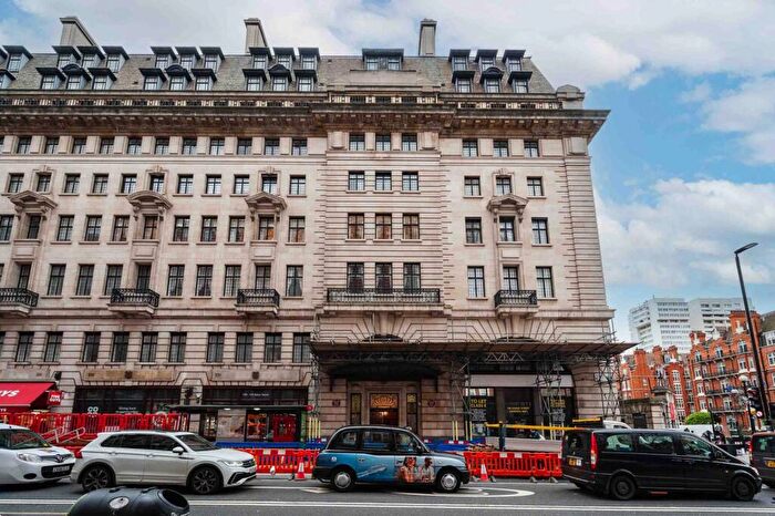 1 Bedroom Flat For Sale In Chiltern Court, Baker Street, London, NW1