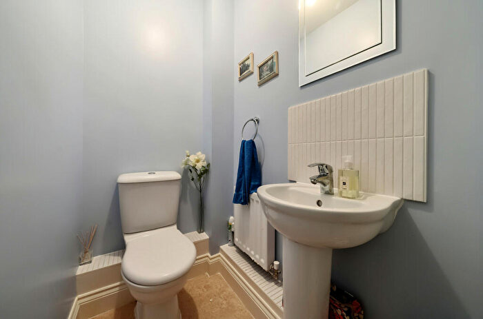 2 Bedroom Terraced House For Sale In Columbus Drive, Sarisbury Green, Hampshire, SO31