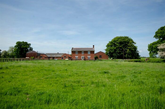 5 Bedroom Property To Rent In Plumstead Road, Thorpe End, Norwich, NR13
