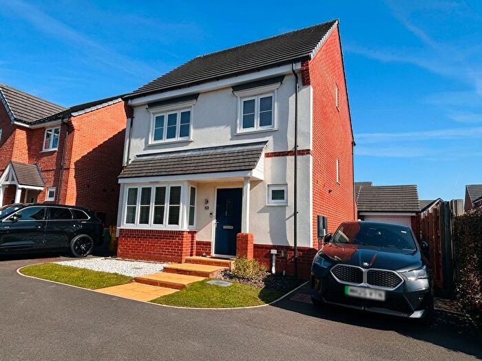4 Bedroom Detached House For Sale In Wootton Mews, Worsley, M28