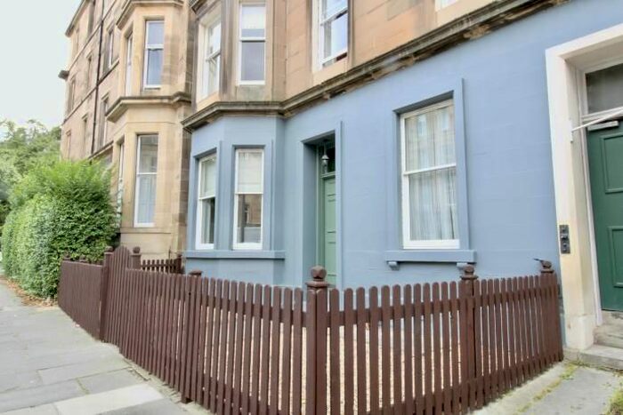 2 Bedroom Flat To Rent In Hillside Street, Hillside, Edinburgh, EH7