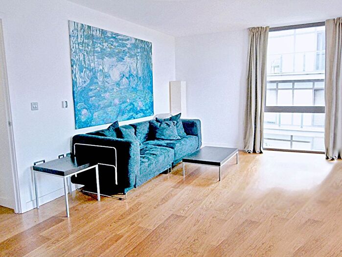 2 Bedroom Flat To Rent In Union Park, London, SE10