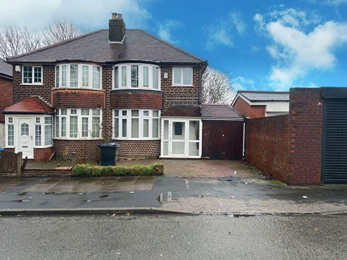 3 Bedroom Semi Detached House For Sale In Brett Street, West Bromwich, B71