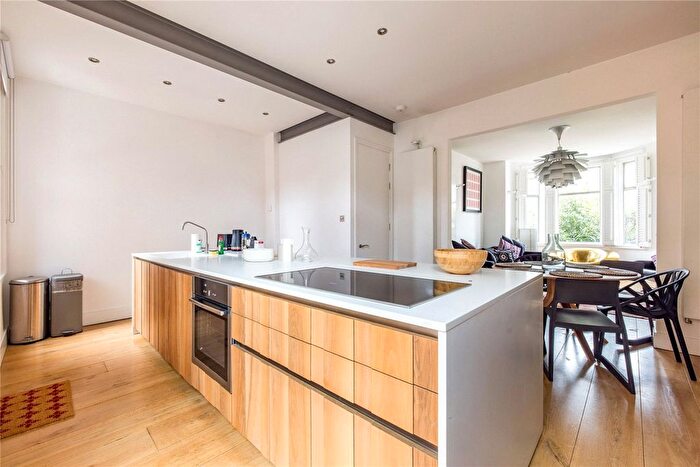 4 Bedroom Detached House To Rent In Wallingford Avenue, London, W10