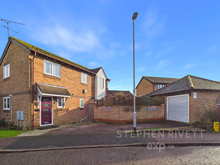 4 Bedroom Detached House For Sale In Lindsey Way, Combs Ford, IP14