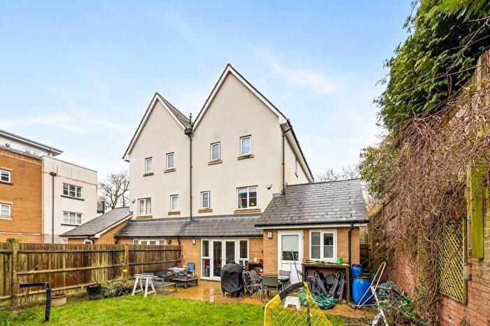 3 Bedroom Semi-Detached House For Sale In Renfields, Haywards Heath, RH16