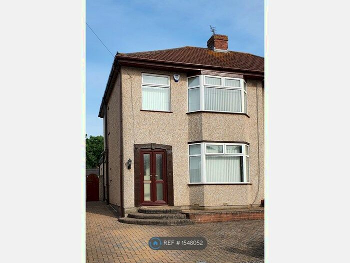 6 Bedroom Semi-Detached House To Rent In Mackie Avenue, Filton, Bristol, BS34