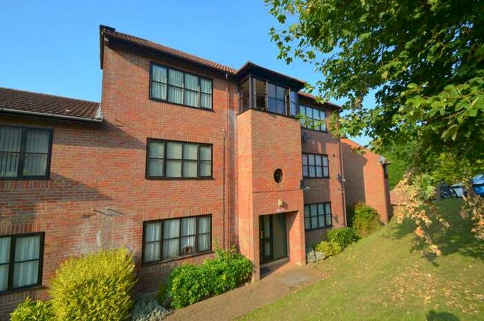 1 Bedroom Apartment To Rent In Stoney Grove, Cameron Road, Chesham HP5