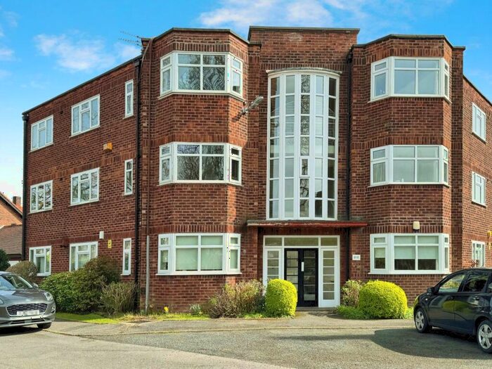 2 Bedroom Flat To Rent In Wilmslow Road, Manchester, Didsbury, M20