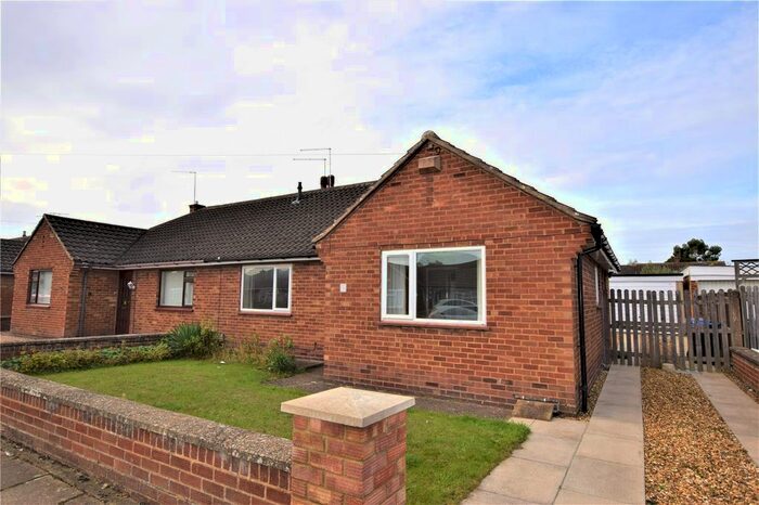 2 Bedroom Bungalow To Rent In Collingdale Road, Northampton, NN3