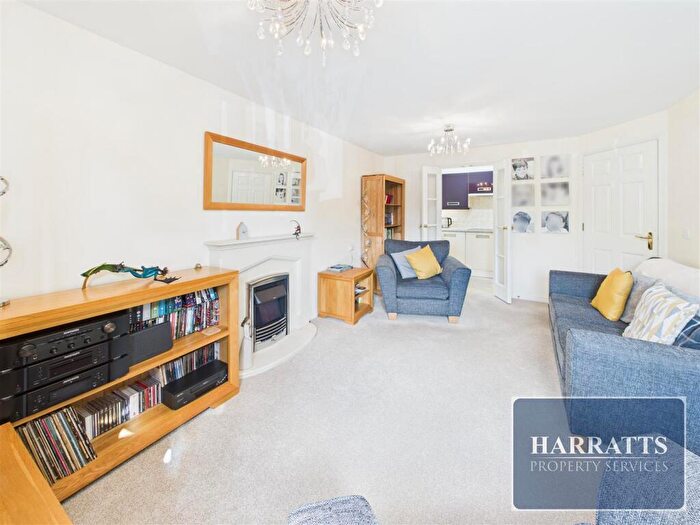 2 Bedroom Apartment For Sale In Marple Road, Stockport, SK2