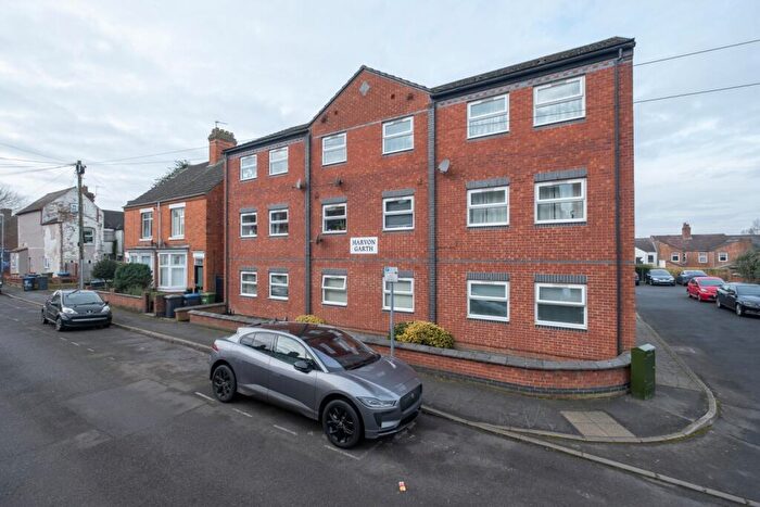 1 Bedroom Flat For Sale In Harvon Garth, Rugby, CV21