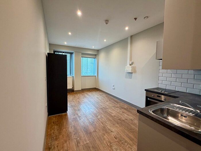 1 Bedroom Flat To Rent In Week Street, Maidstone, ME14