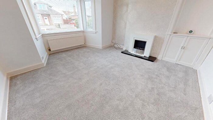2 Bedroom Bungalow To Rent In West Craigs Avenue, Maybury, Edinburgh, EH12