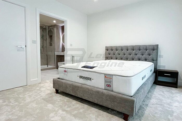 4 Bedroom Flat To Rent In Handley Drive, London, SE3