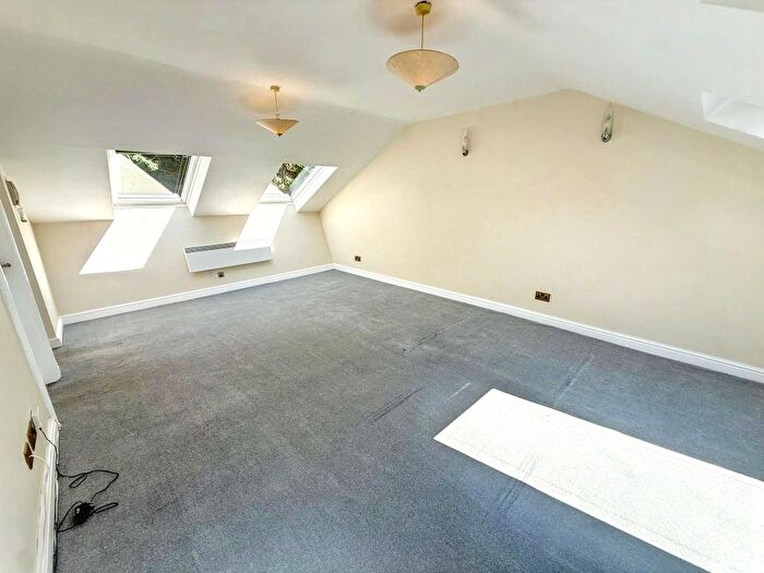 2 Bedroom Flat To Rent In Woodleigh Hall Mews, Rawdon, Leeds, West Yorkshire, LS19