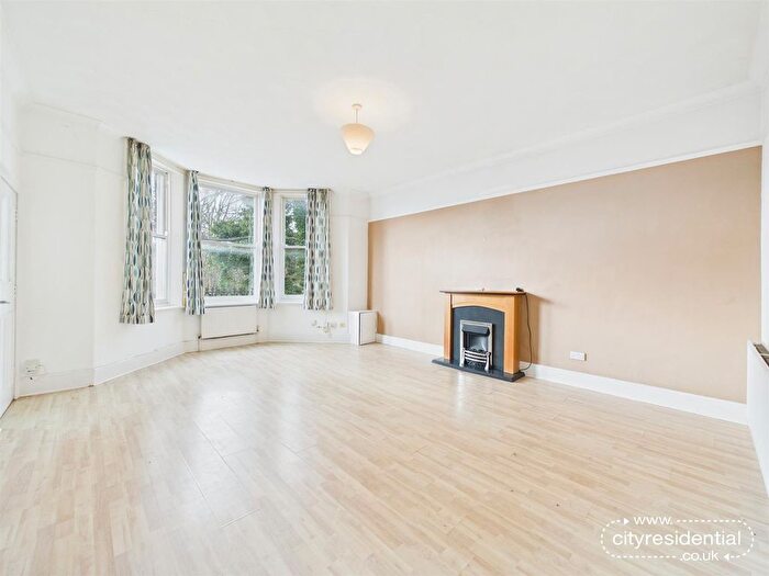 2 Bedroom Flat For Sale In Ullet Road, Liverpool, L17