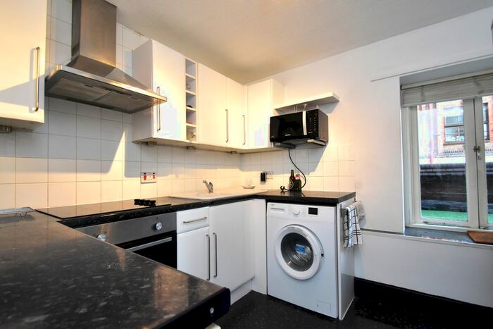 2 Bedroom Maisonette To Rent In Lawrence Road, Southsea, PO5