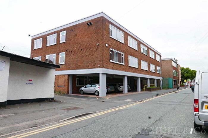 2 Bedroom Flat To Rent In Lombard Street, West Bromwich, B70