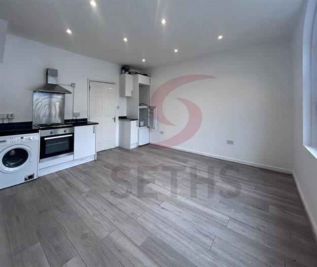 2 Bedroom Flat To Rent In Market Place, City Centre, Leicester, LE1