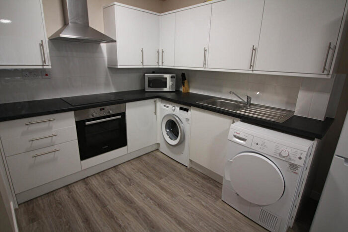 2 Bedroom Flat To Rent In Prior Deram Walk (Flat ), Coventry, CV4