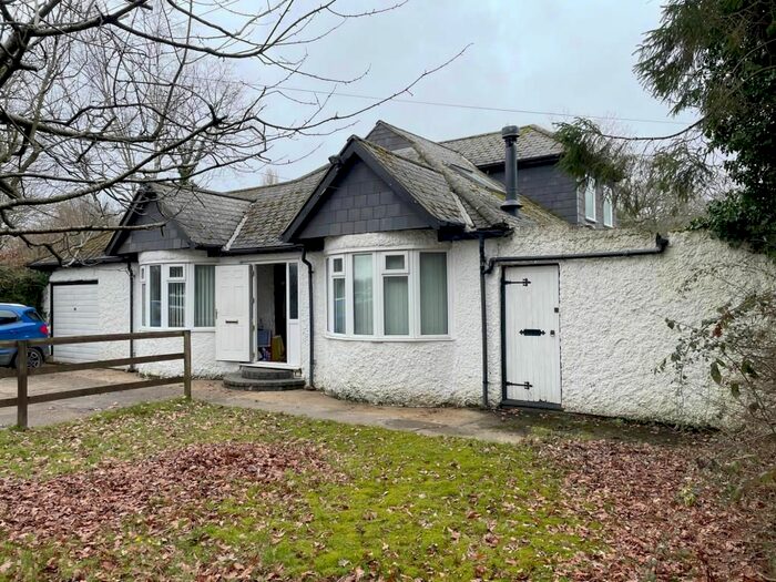 5 Bedroom Detached Bungalow For Sale In Oak Tree Cottage, Ashford Road, Hamstreet, Ashford, Kent, TN26