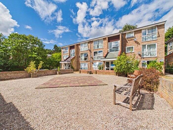 1 Bedroom Flat For Sale In Josephine Court, Southcote, Reading, RG30