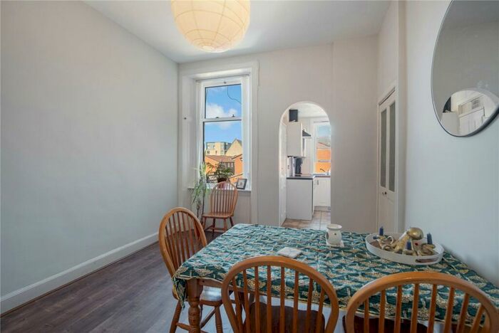 2 Bedroom Flat For Sale In Denbrae Street, Tollcross, Glasgow, G32