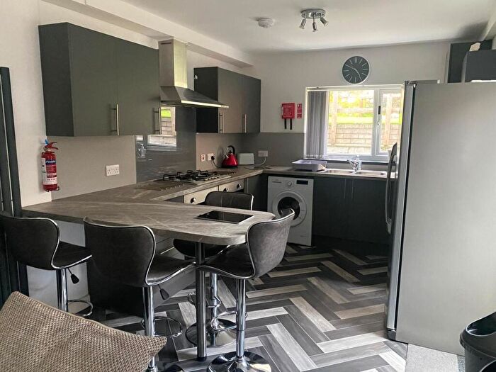 5 Bedroom House To Rent In Rhondda Street, Mount Pleasant, Swansea, SA1