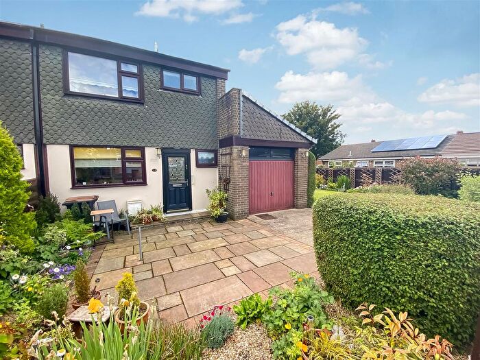 3 Bedroom Semi-Detached House For Sale In Westerdale Gardens, Shildon, DL4