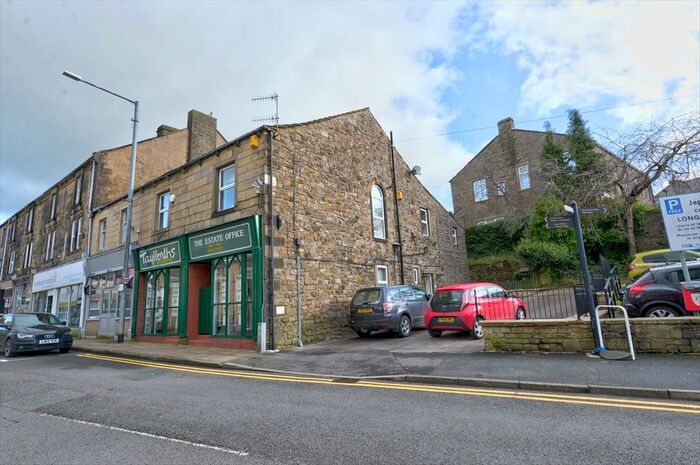 3 Bedroom Flat To Rent In Church Street, Barnoldswick, BB18