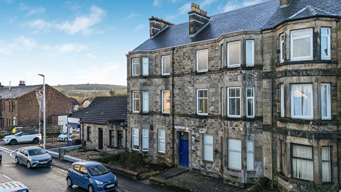 2 Bedroom Flat For Sale In Easwald Bank, Kilbarchan, PA10