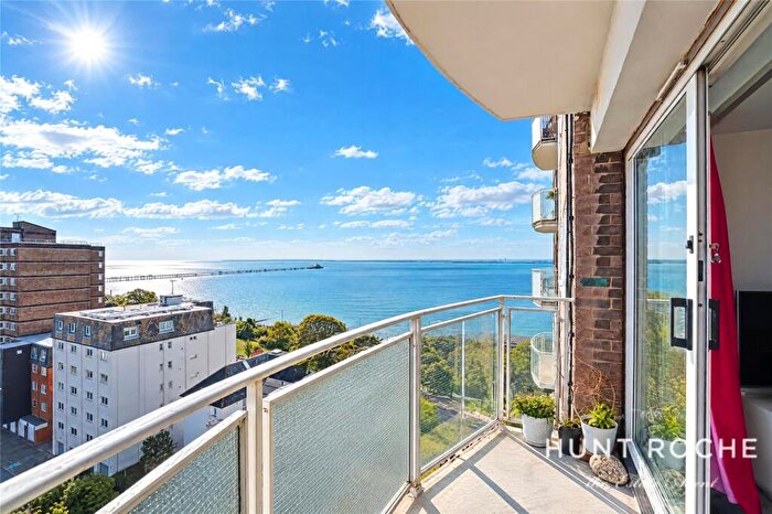 2 Bedroom Apartment For Sale In Tower Court, Westcliff Parade, Westcliff-on-Sea, Essex, SS0