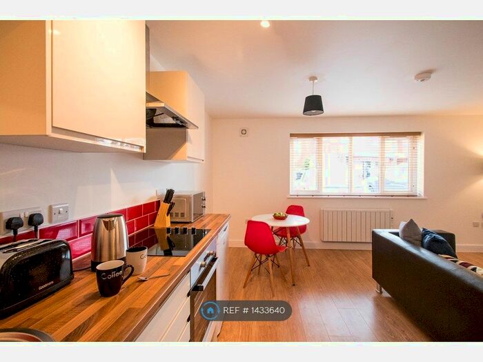 1 Bedroom Flat To Rent In Coleridge Way, Crewe, CW1