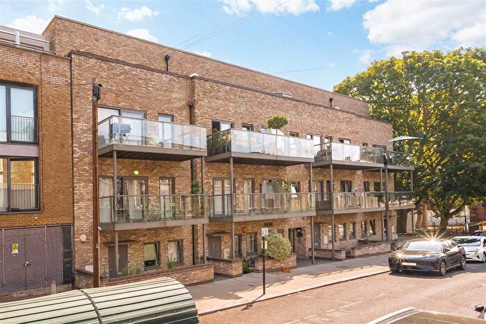 2 Bedroom Flat To Rent In The Town Apartments, Kentish Town, NW5
