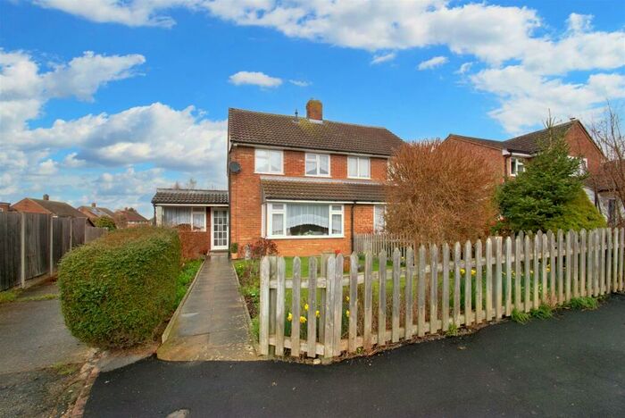 2 Bedroom Semi-Detached House To Rent In Osborn Road, Barton-Le-Clay, Bedford, MK45