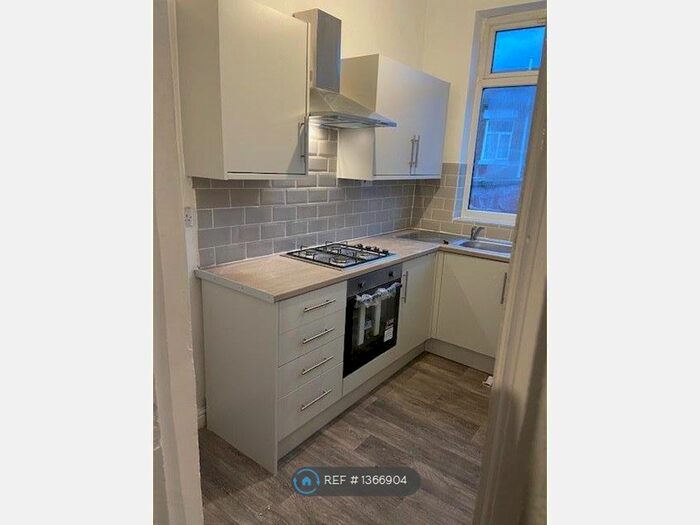 2 Bedroom Terraced House To Rent In Spring Street, Oldham, OL4