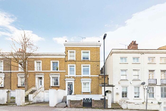 4 Bedroom Property To Rent In North Street, Clapham, SW4
