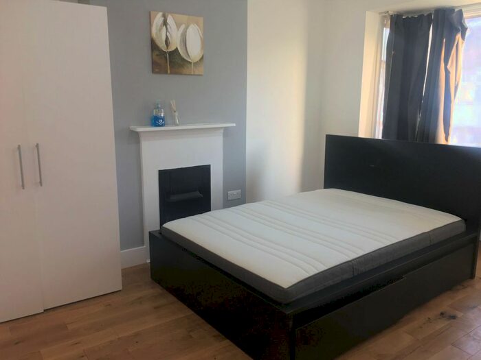 1 Bedroom Flat To Rent In Queen Annes Gardens, Mitcham, CR4