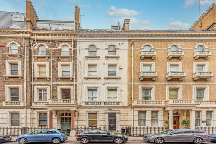 Studio To Rent In Emperors Gate, South Kensington, London, SW7