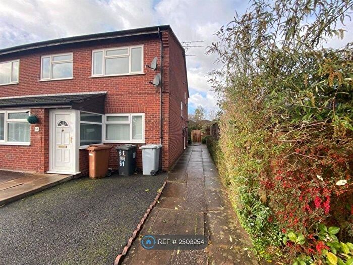 2 Bedroom Maisonette To Rent In Verdin Court, Crewe, CW1