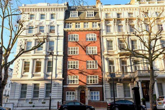 1 Bedroom Flat To Rent In Queen's Gate, London, SW7