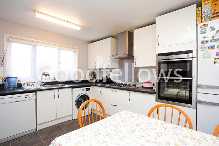 3 Bedroom House To Rent In Sutton, Surrey, SM1