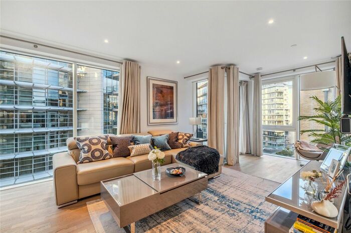 2 Bedroom Flat To Rent In Meridian House, Juniper Drive, SW18