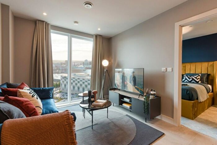 1 Bedroom Apartment To Rent In New York Square, Quarry Hill, Leeds, West Yorkshire, LS2
