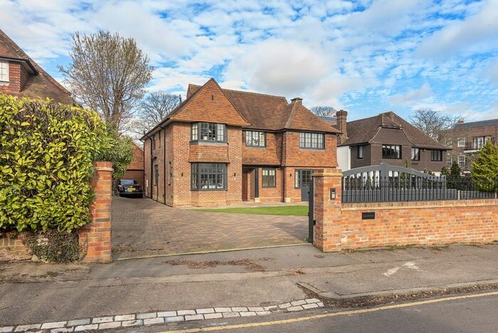 4 Bedroom Detached House To Rent In Kirkdale Road, Harpenden, AL5