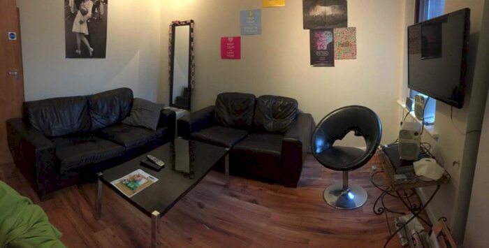 6 Bedroom Terraced House To Rent In Cawdor Road, Fallowfield, M14