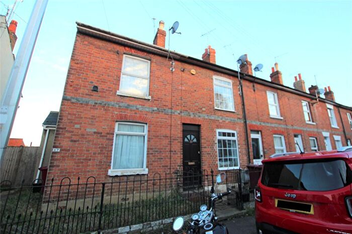 2 Bedroom Terraced House To Rent In Sherman Road, Reading, RG1