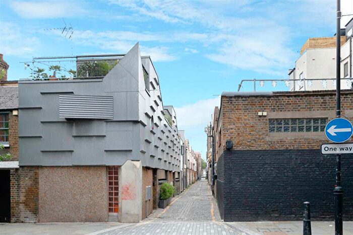 2 Bedroom Flat To Rent In Voss Street, London, E2